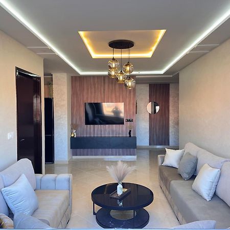 Luxe Appartement เบอร์คาน ภายนอก รูปภาพ