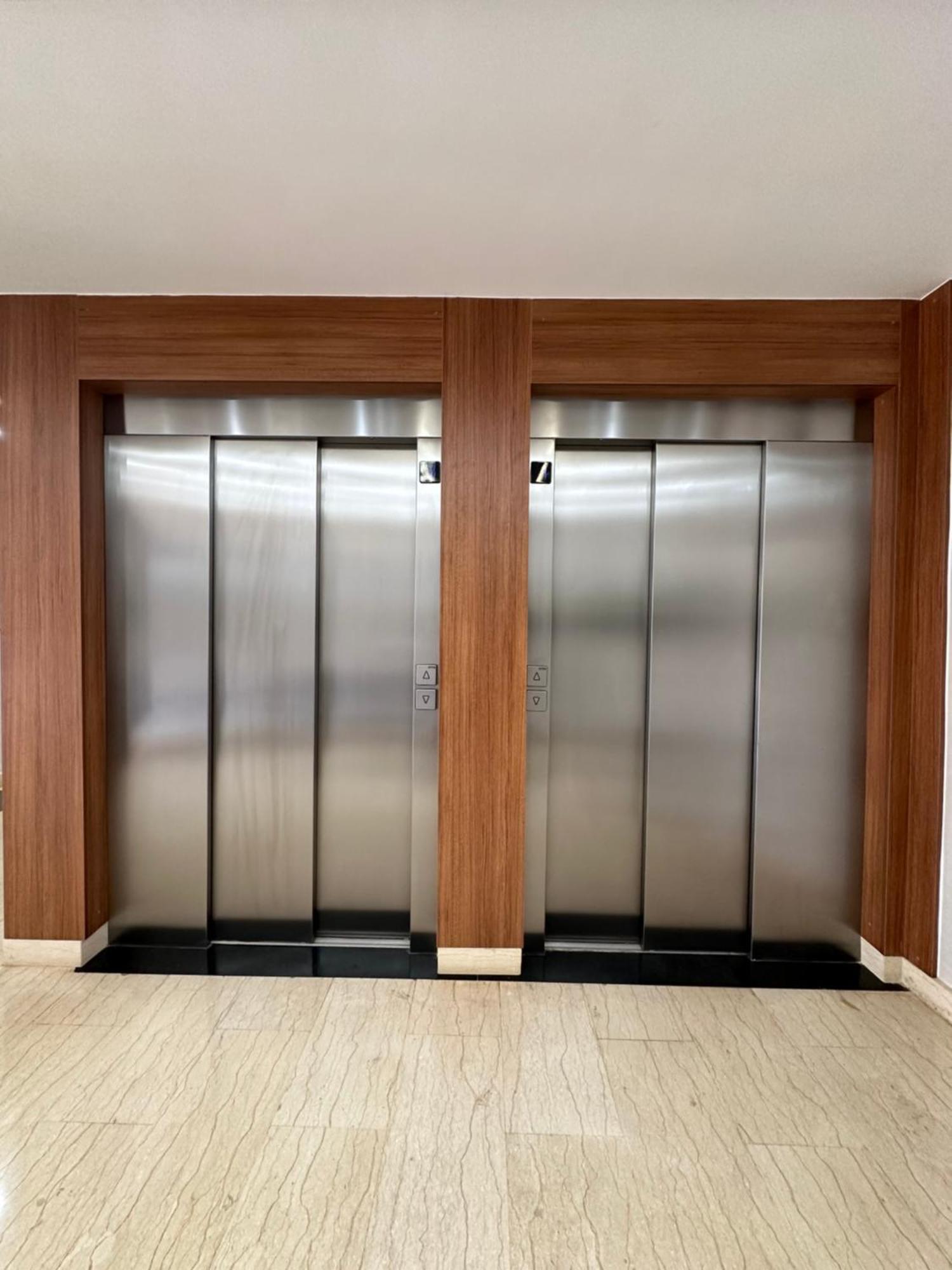 Luxe Appartement เบอร์คาน ภายนอก รูปภาพ