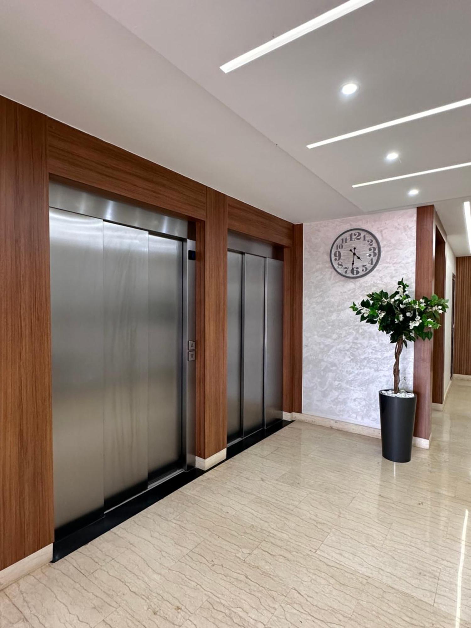 Luxe Appartement เบอร์คาน ภายนอก รูปภาพ