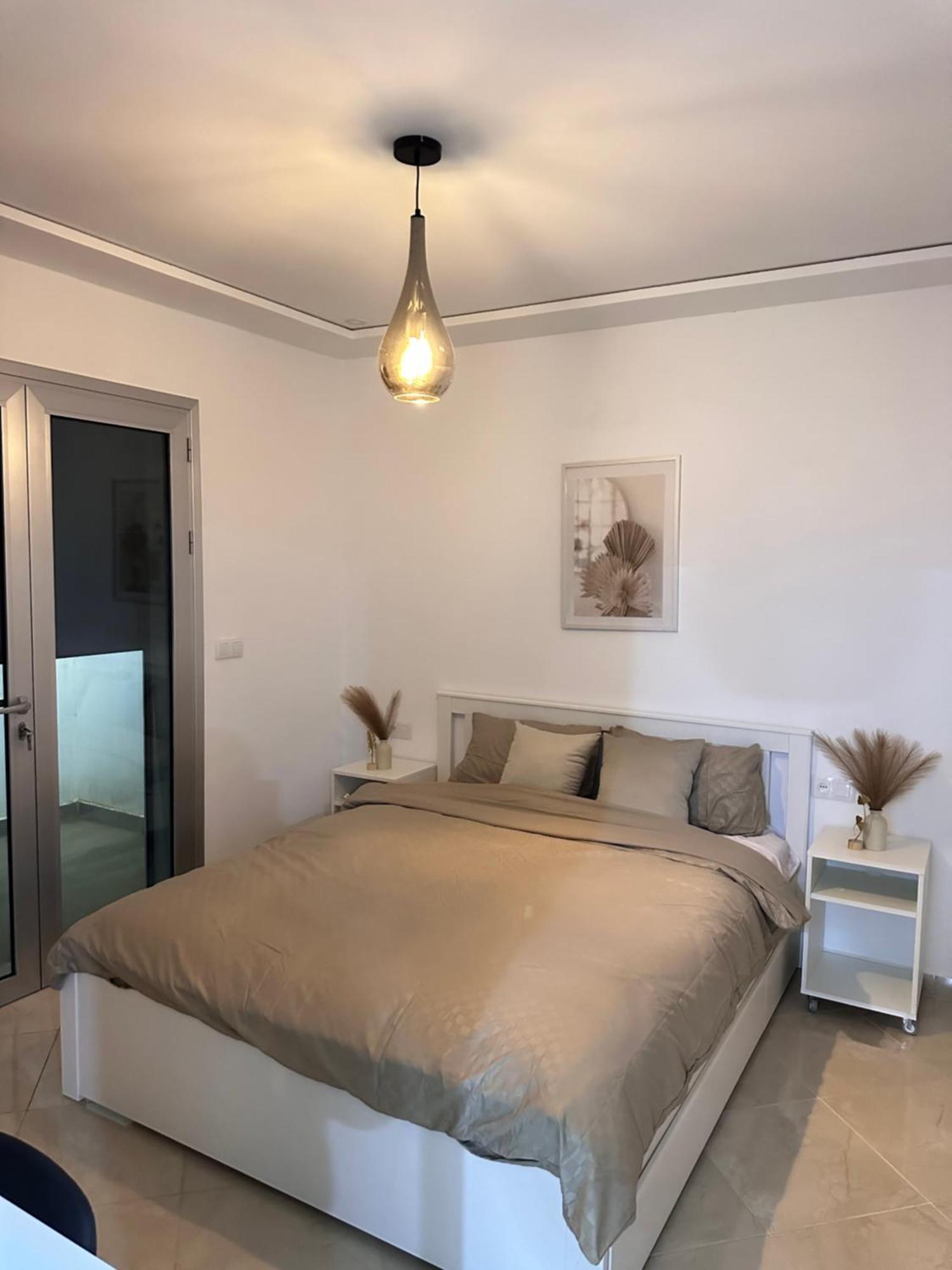 Luxe Appartement เบอร์คาน ภายนอก รูปภาพ