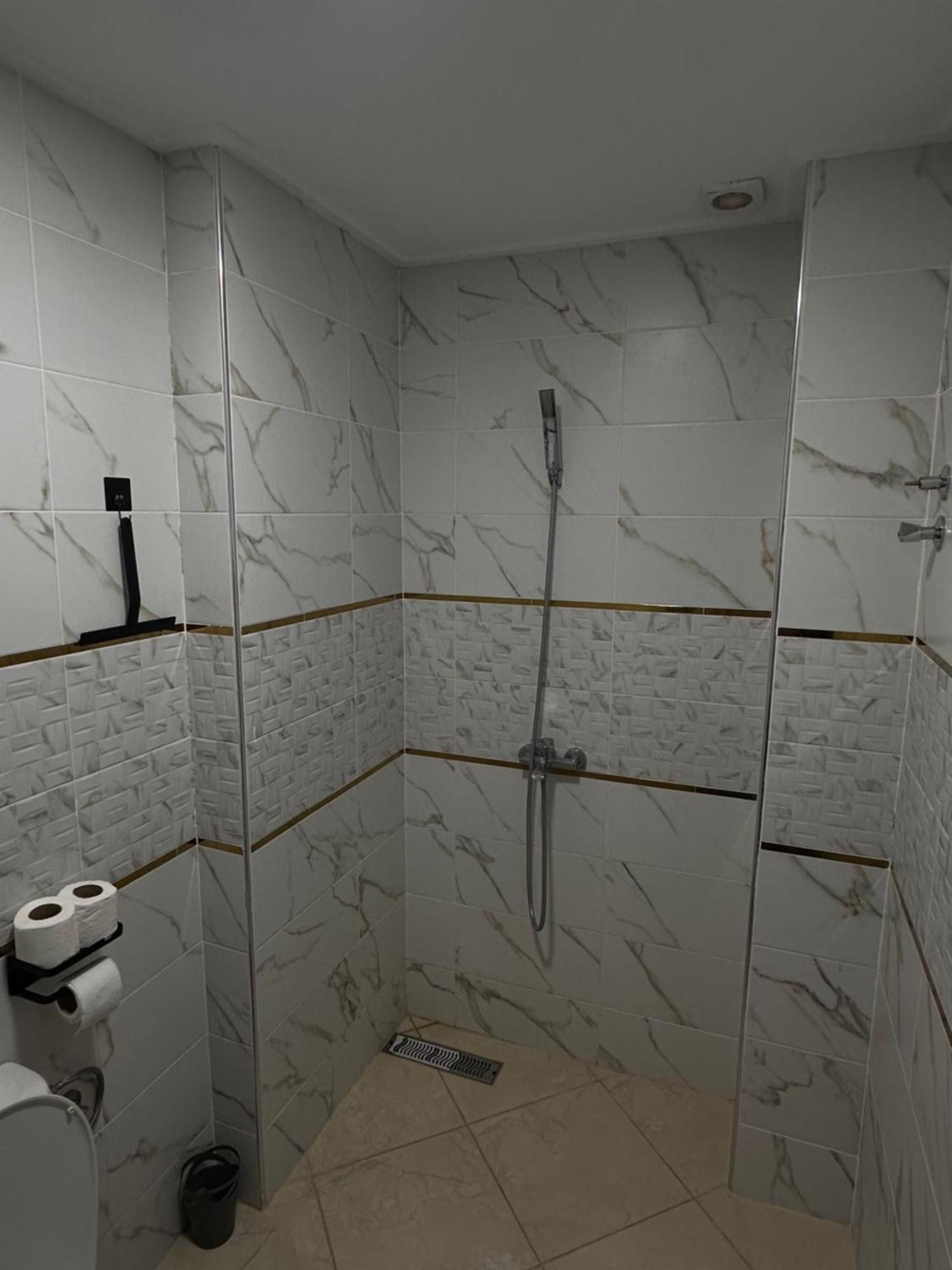 Luxe Appartement เบอร์คาน ภายนอก รูปภาพ